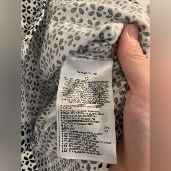 Banana Republic button down classic novelty print  business office size 10 - Picture 5 of 6